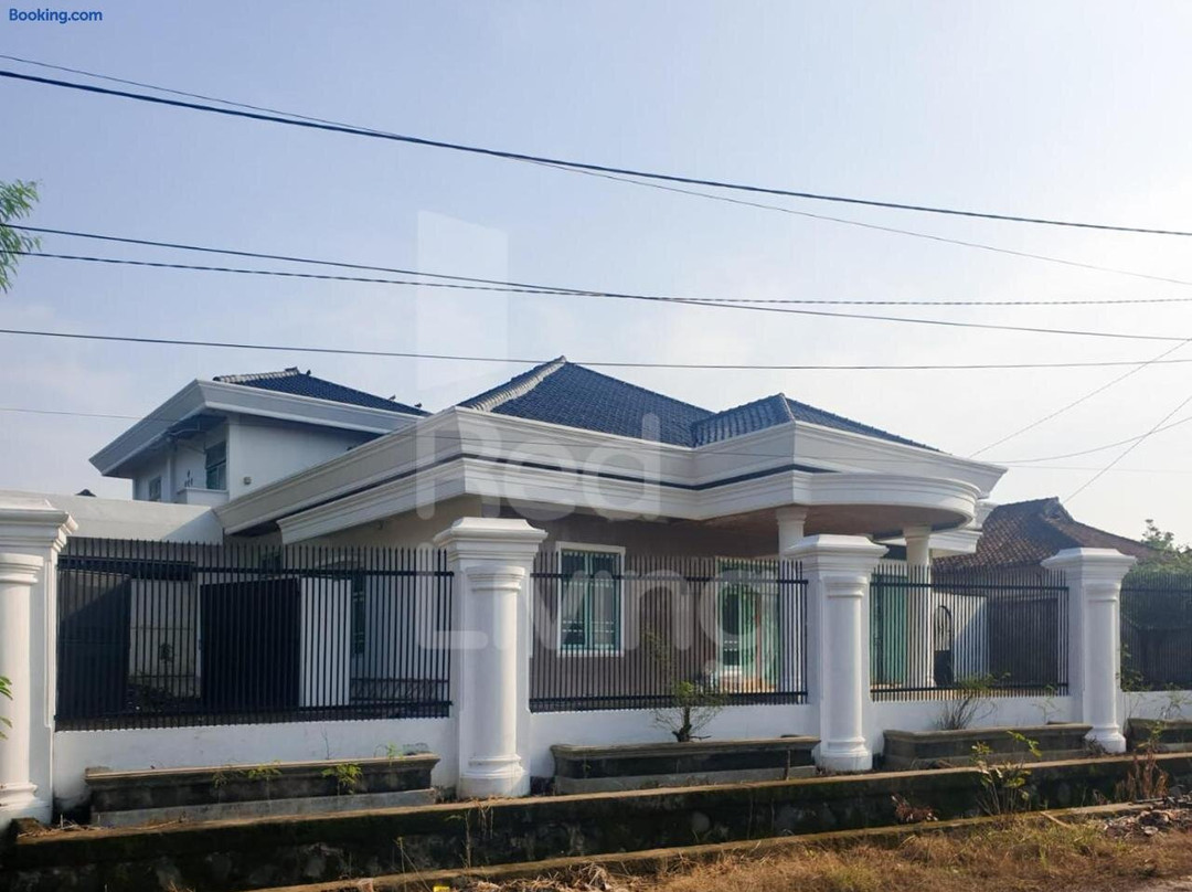 Guest House Syariah Bunga Intan Redpartner