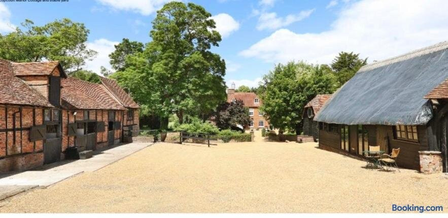 Aston Rowant酒店住宿-The Thatched Barn