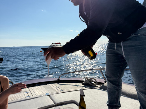 Crapolla charter di APREA PIETRO-波西塔诺必去景点