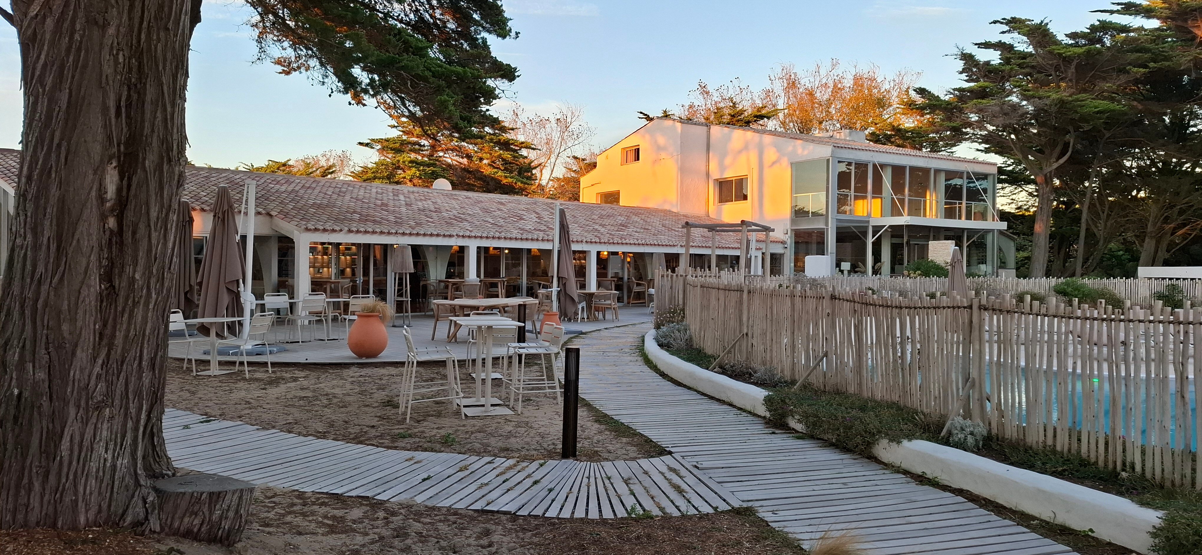 Hotel Punta Lara-官方