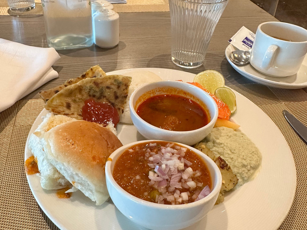 Royal Hometel Suites主图