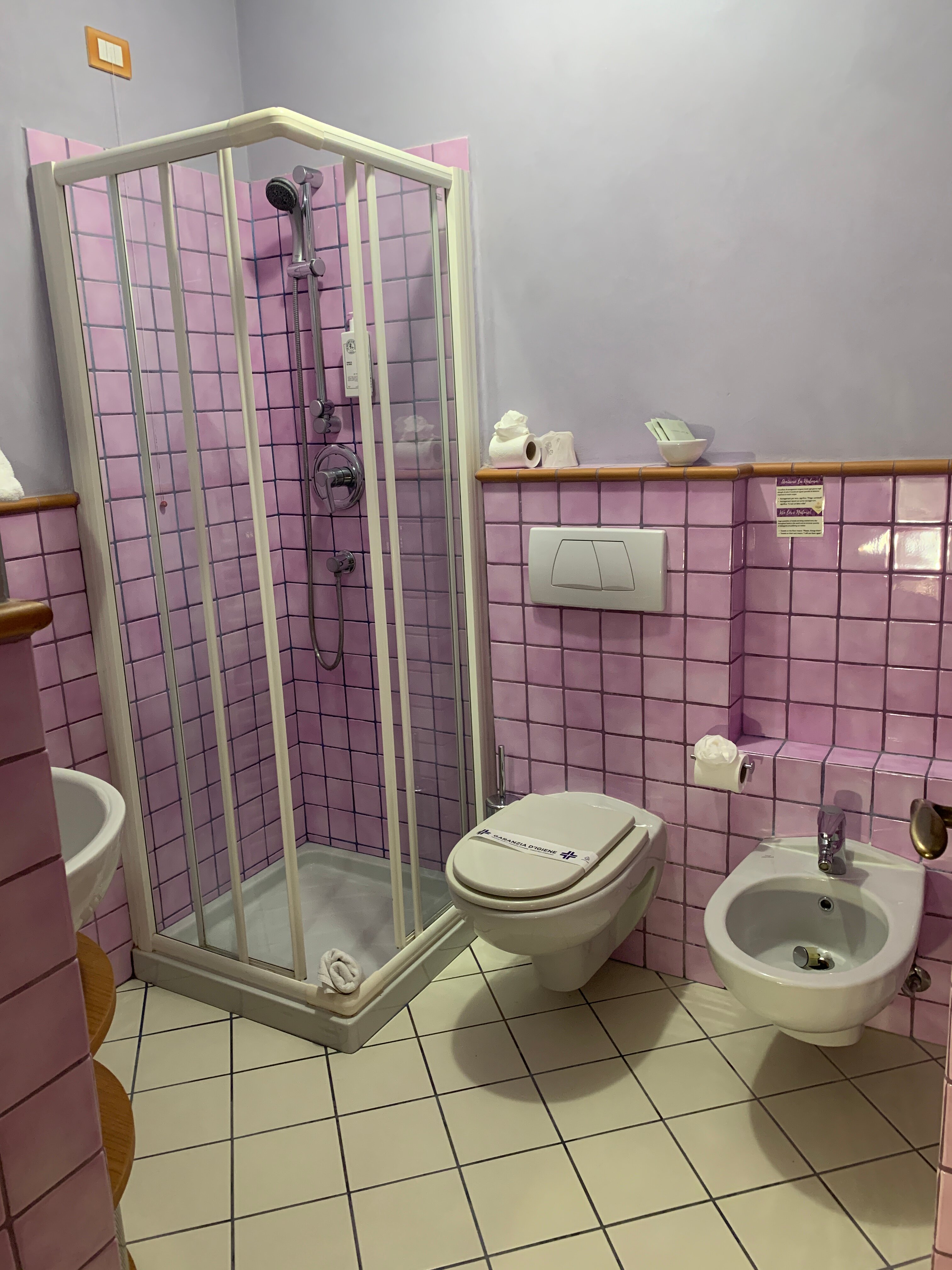 切萨雷酒店-浴室