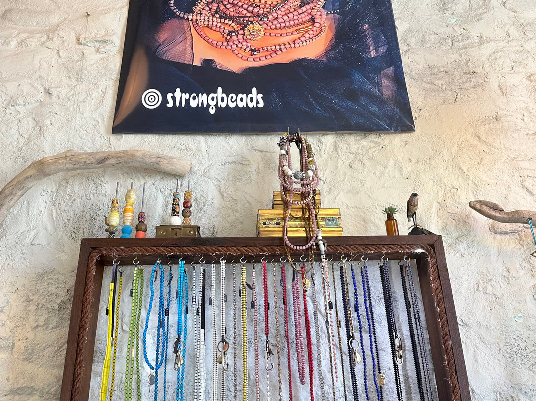 Strongbeads-Skala Eresou必去景点