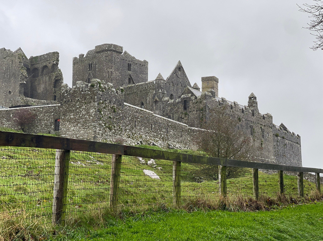 O'Callaghans Coaches & Chauffeur Services-基拉尼必去景点