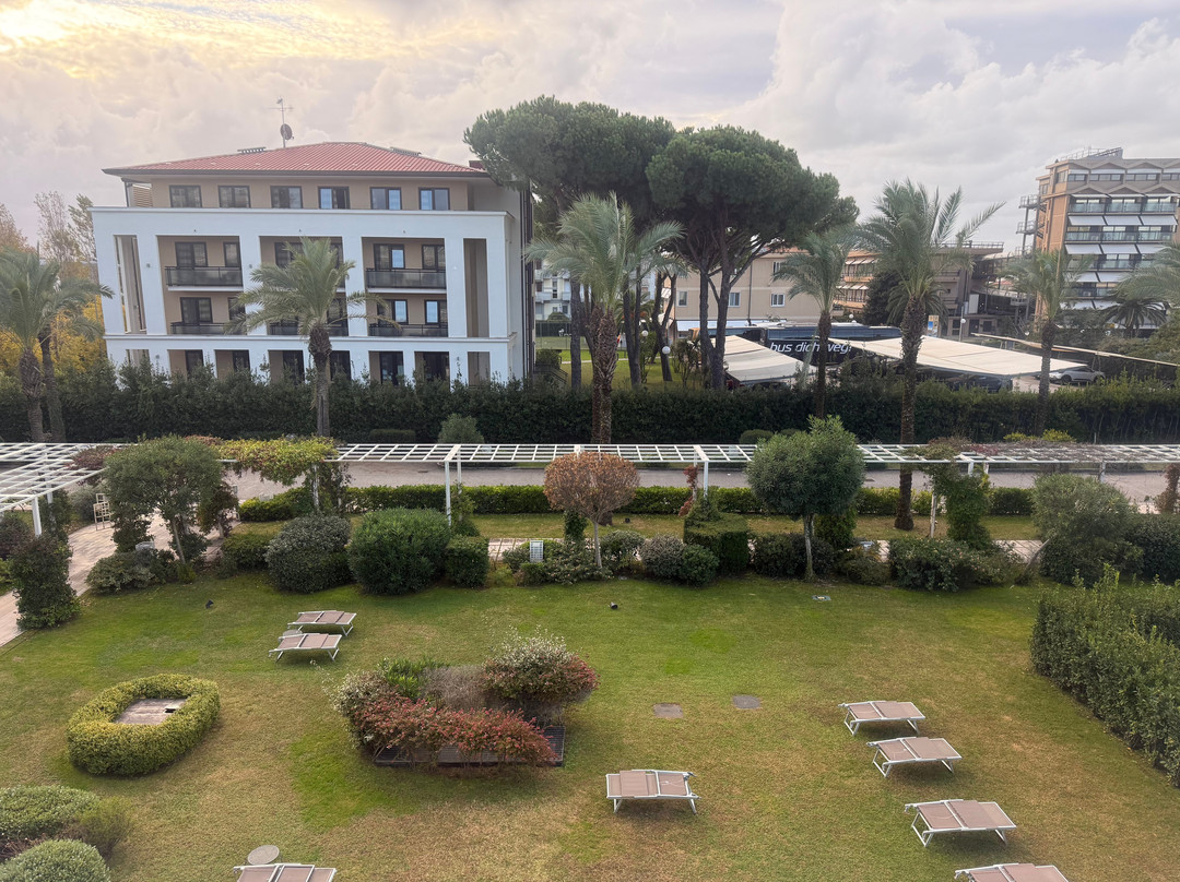 韦西利亚乌纳酒店主图