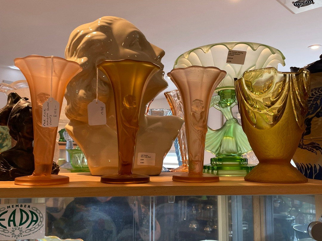 Bones Lane Antiques Centre-Battlesbridge必去景点