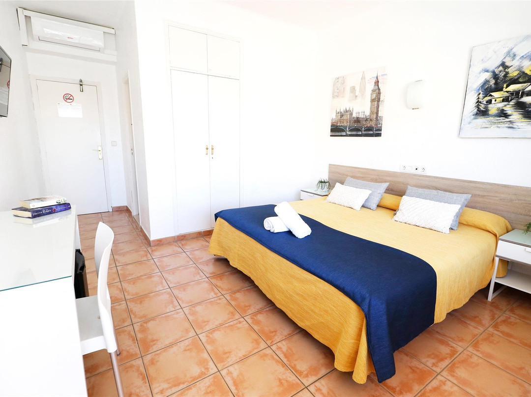 Son Caliu酒店住宿-Hostal Residencia Gil