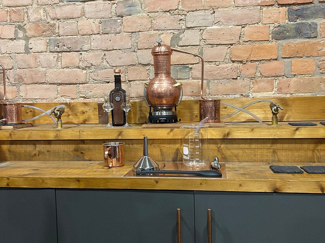 Bond Street Distillery-欣克利必去景点