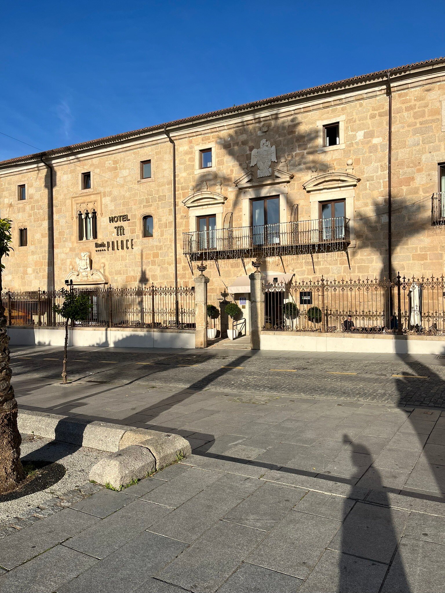 梅里达宫酒店-官方