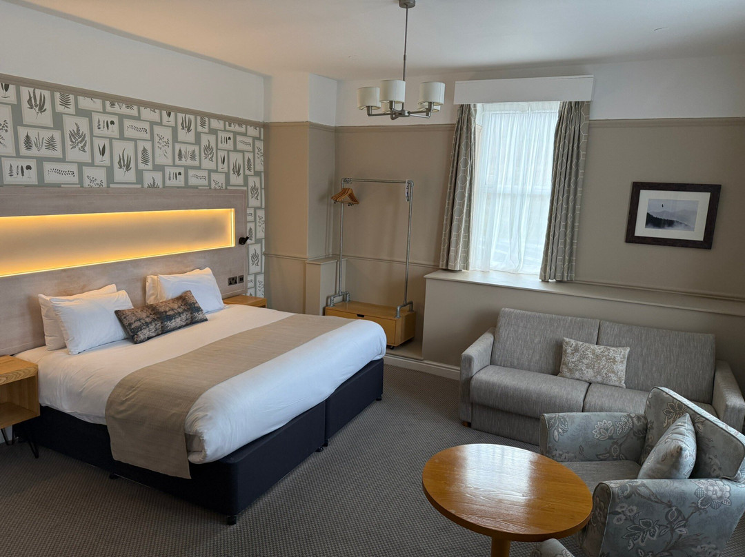 The Cow & Calf by Innkeeper's Collection主图