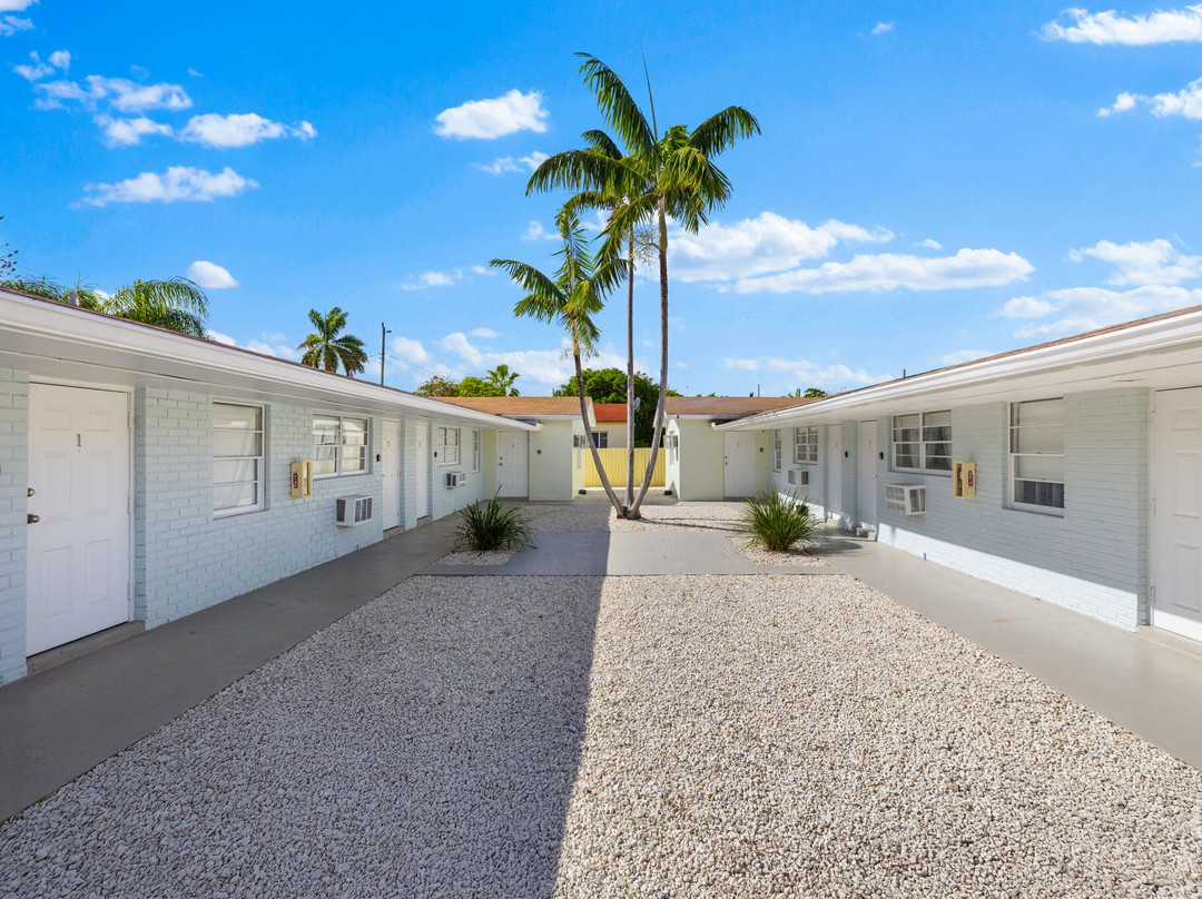 Sunset Inn Hallandale Beach