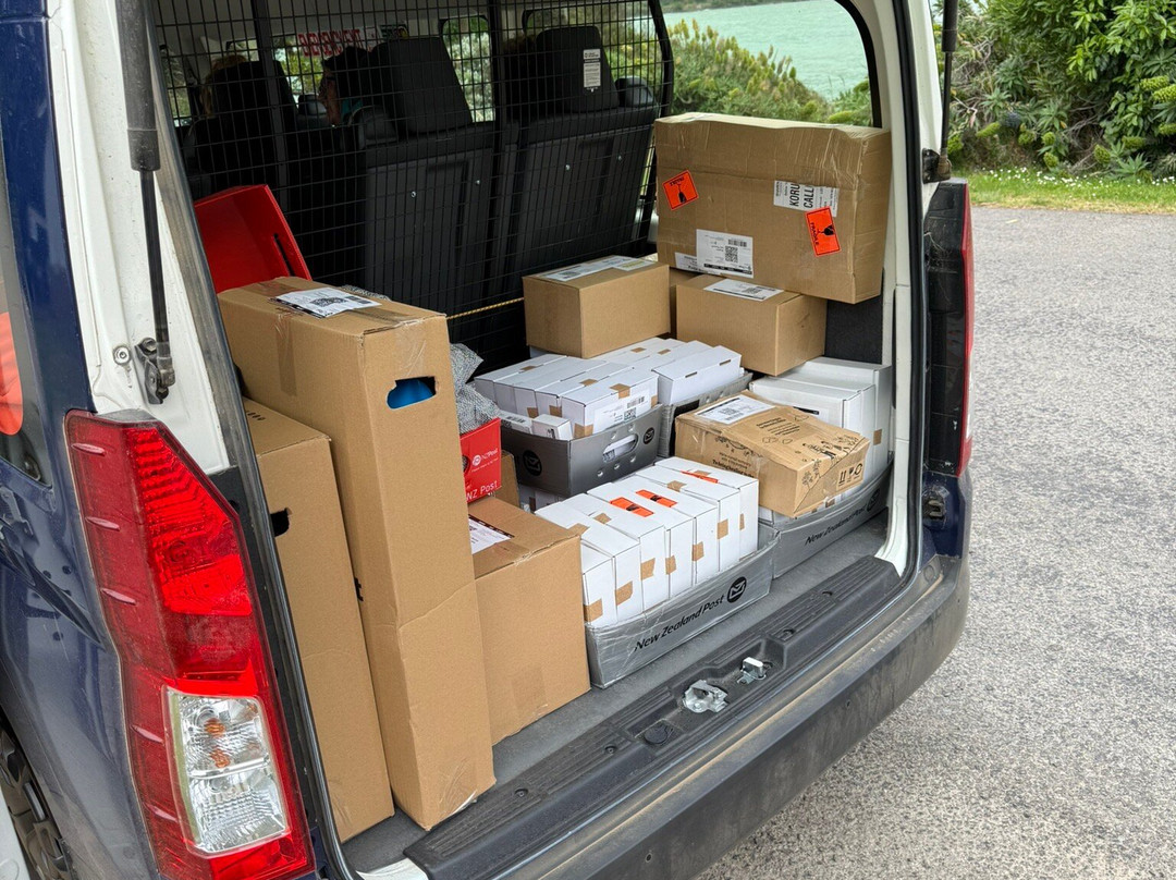 Akaroa's Eastern Bays Scenic Mail Run-阿卡罗阿必去景点