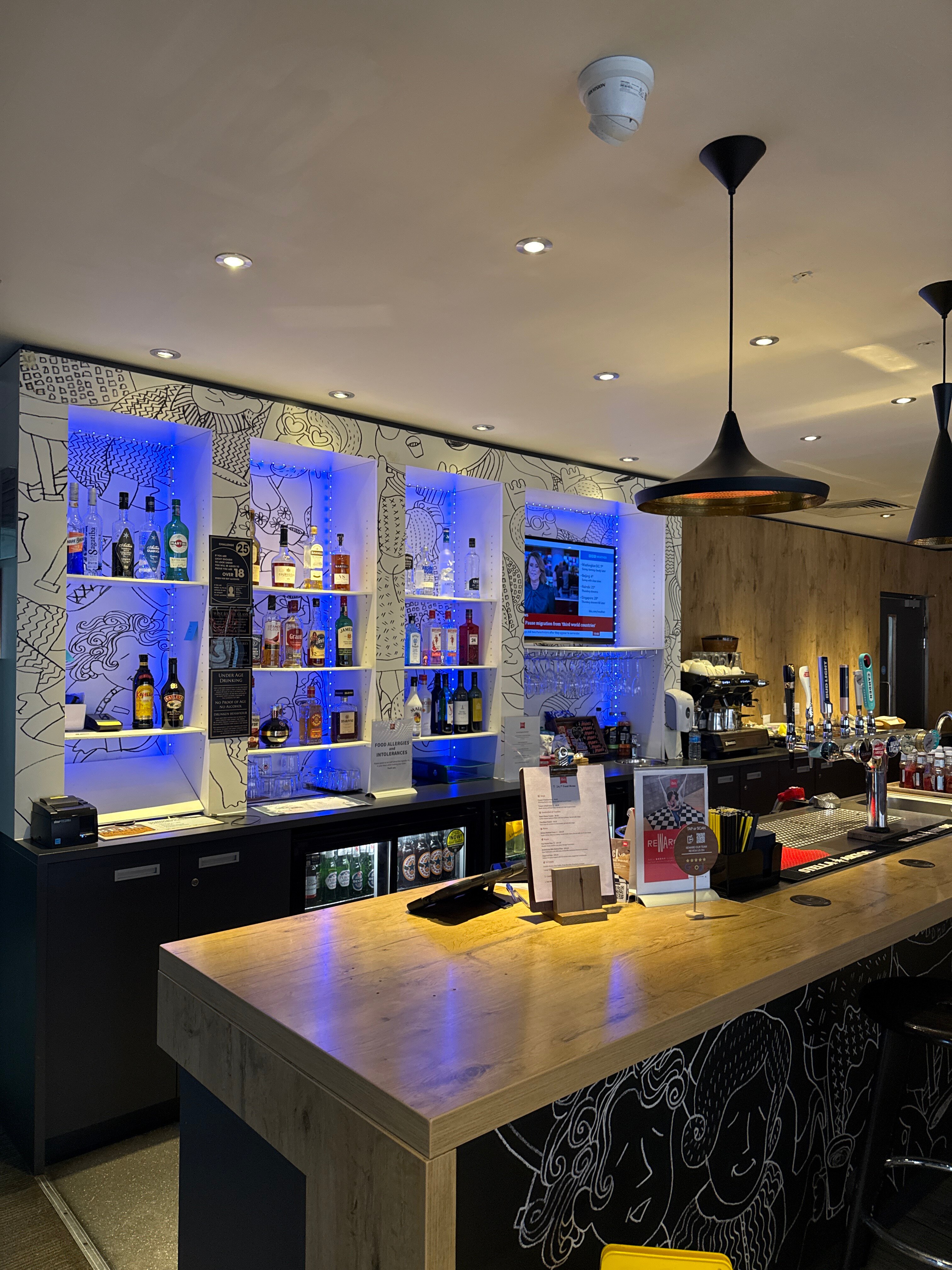 宜必思伦敦瑟罗克 M25 酒店-官方