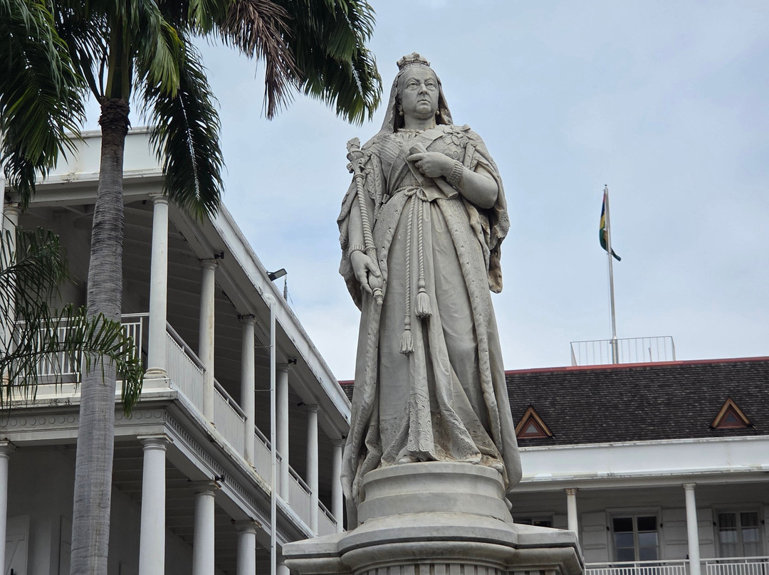Port Louis-路易士港必去景点