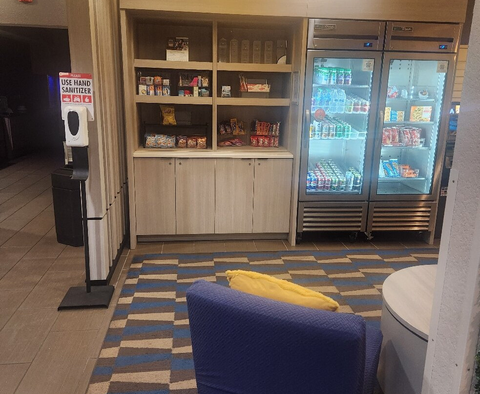 利物浦-多拉山麦客达套房酒店主图