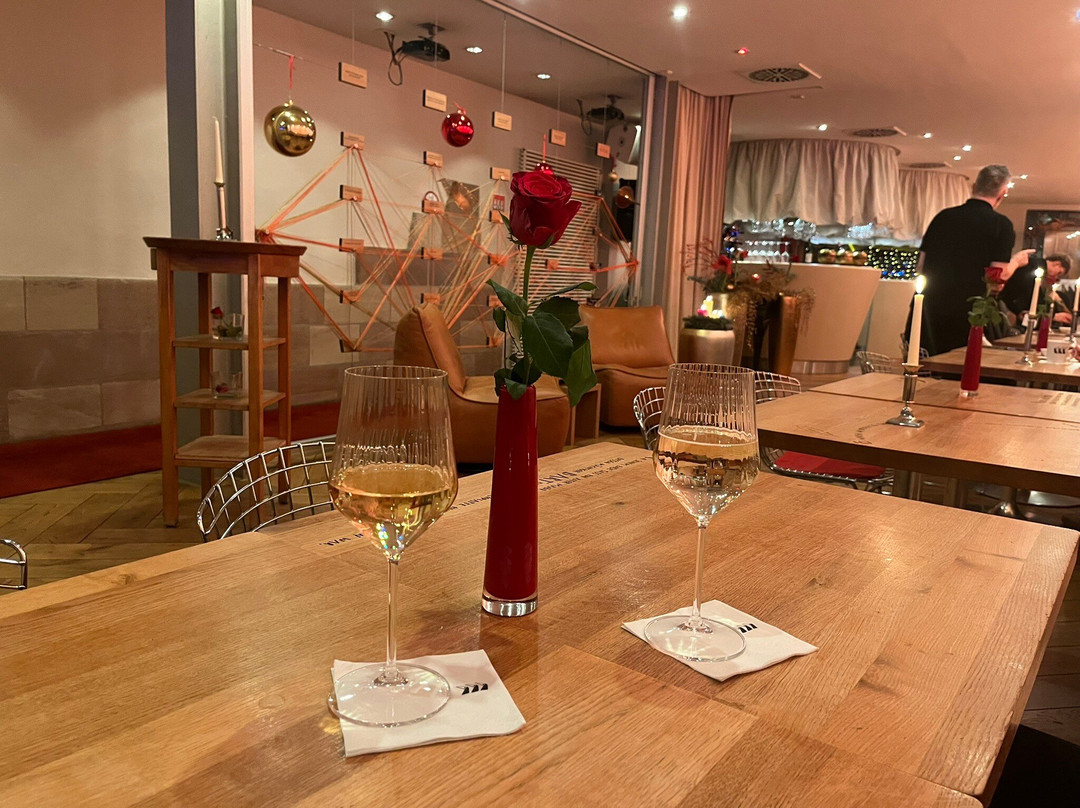 德尔瑞本酒店主图