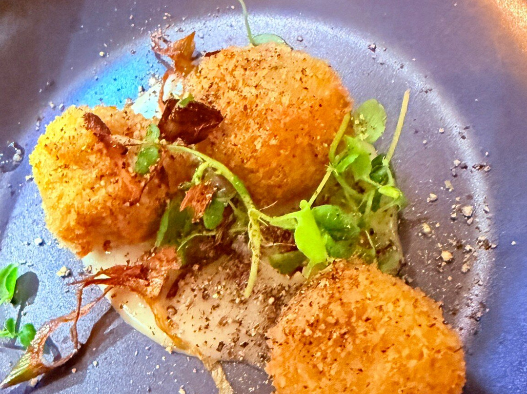 经典英国韦恩安居酒店主图