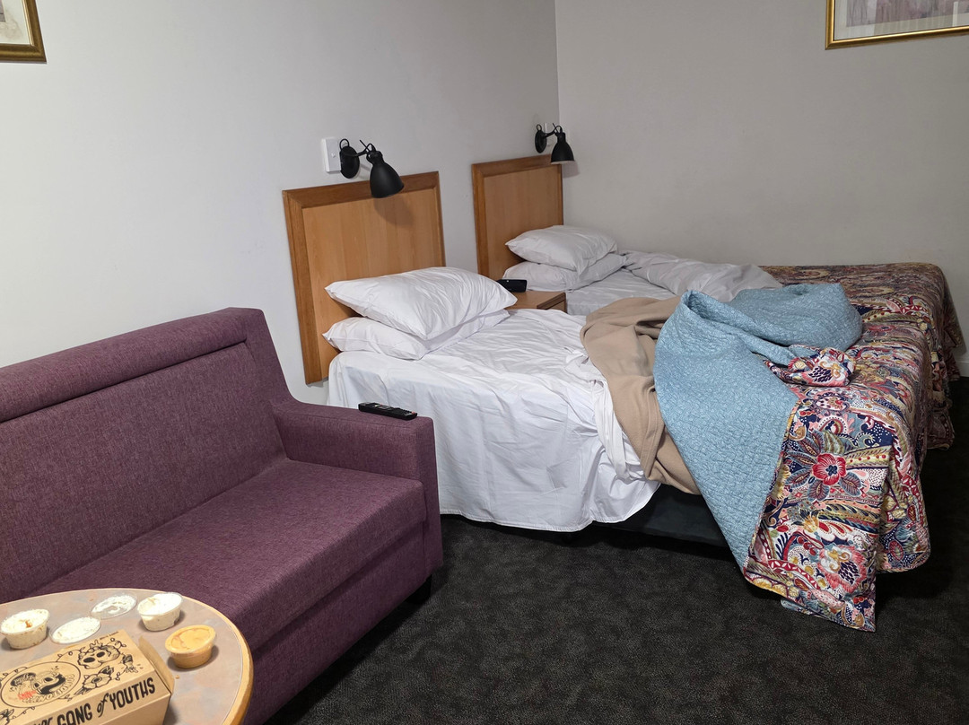 Edgecliff Lodge Motel主图