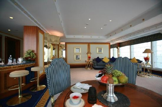 迪拜帆船酒店主图