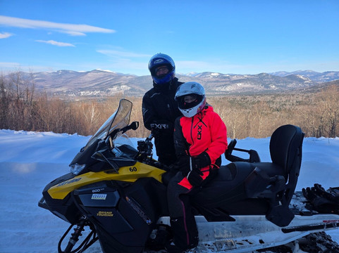 Northern Extremes Snowmobiling-巴特利特必去景点