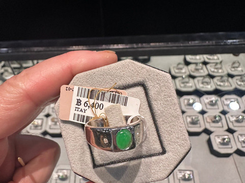 Gems Gallery Chiang Mai-山甘烹必去景点