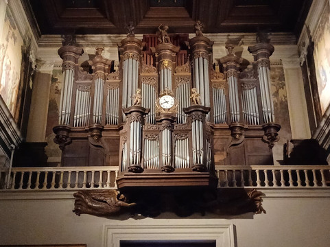 Eglise Saint-Germain-圣日尔曼莱昂必去景点