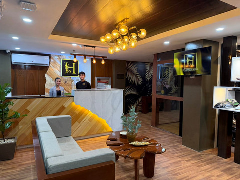 Hollywood Hotel Puerto Princesa
