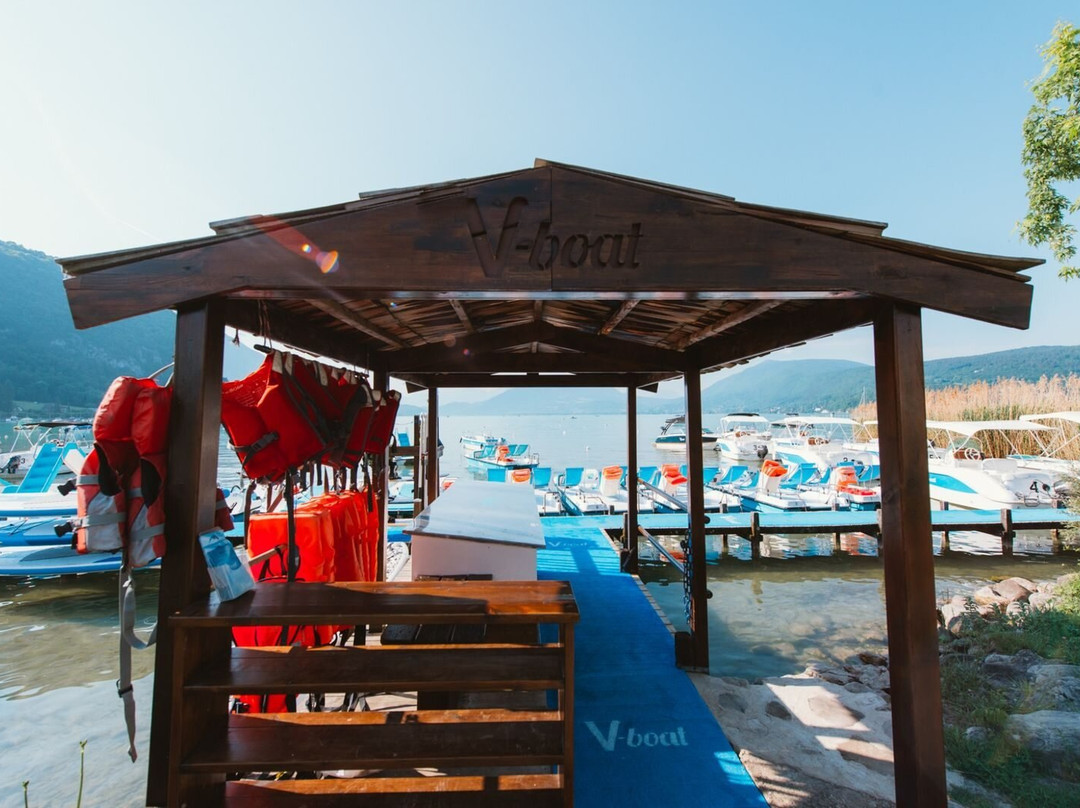 V-Boat-安纳西必去景点