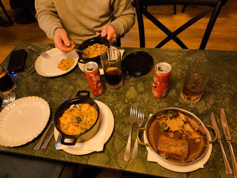 Sr. Manuel Seafood Bar