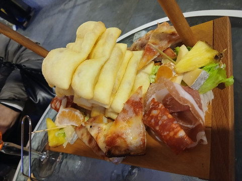 Bar Alice In Wonderland