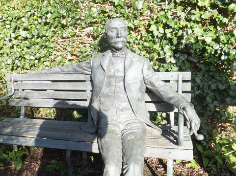 The Firs-Upper Broadheath必去景点