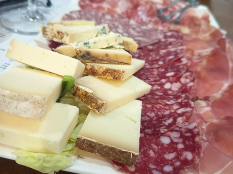 AZIENDA AGRICOLA RIVETTI MASSIMO-Neive必去景点