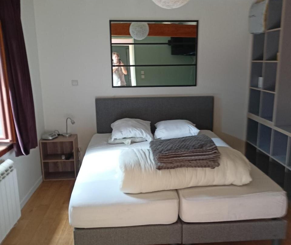 Chambres d hotes entree+sanitaires independantes