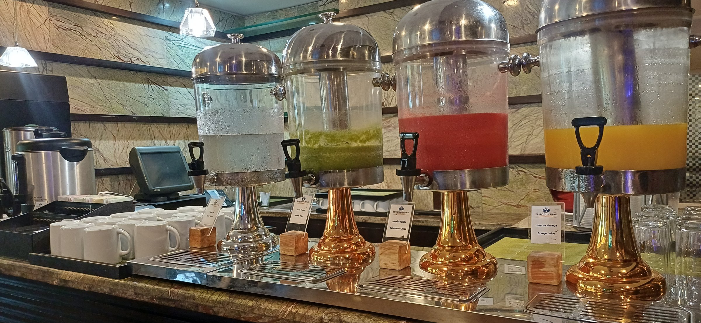 美夸希亚尤罗比尔丁快捷酒店-官方