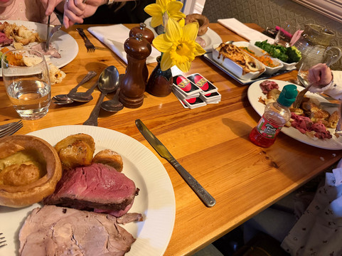 狐狸与猎犬乡村宾馆主图