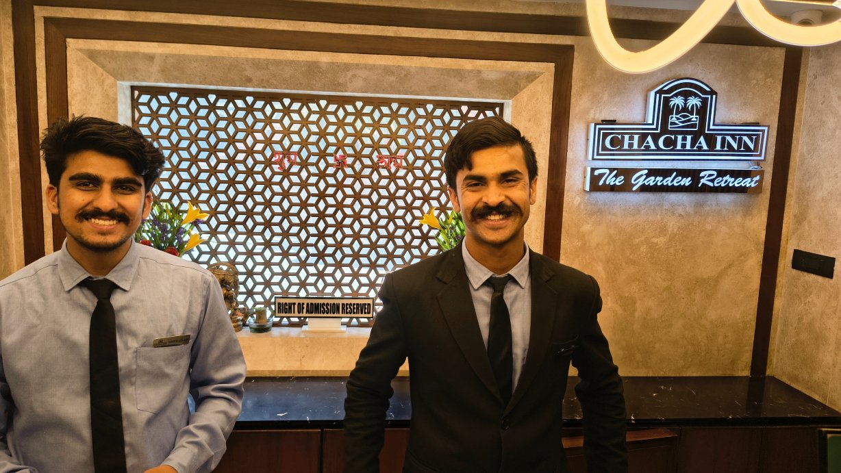 查查旅馆-花园度假村-官方