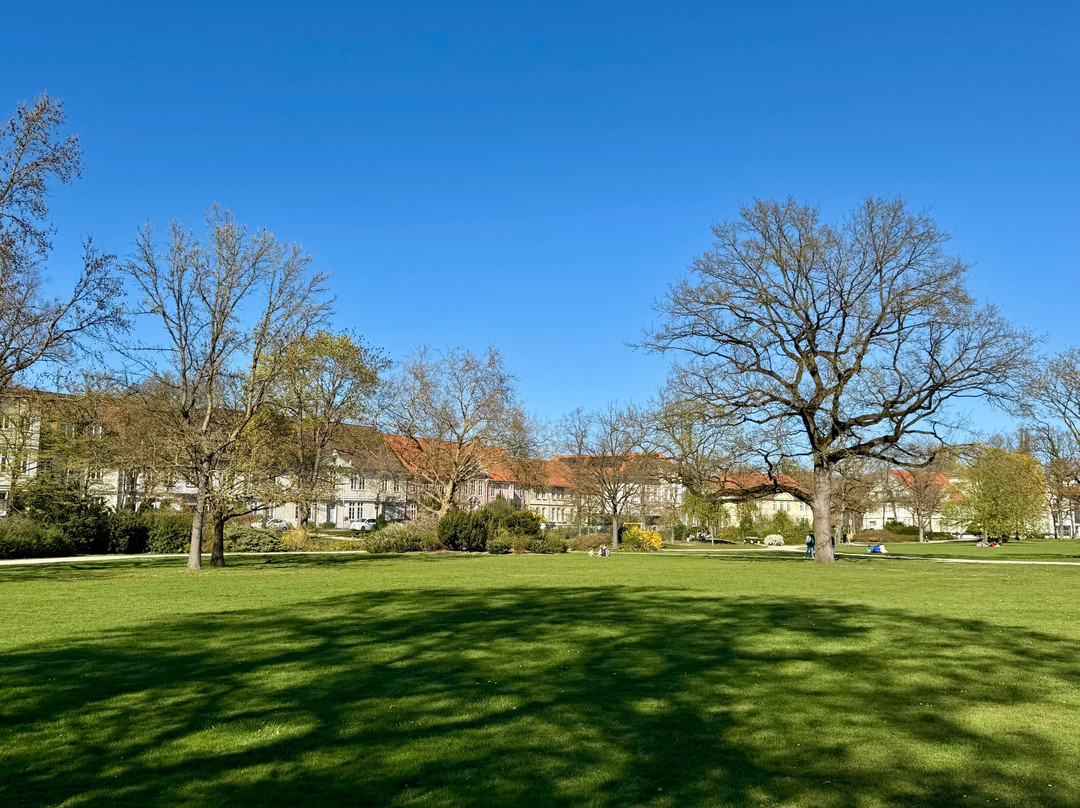 Trift Anlagen-策勒县必去景点