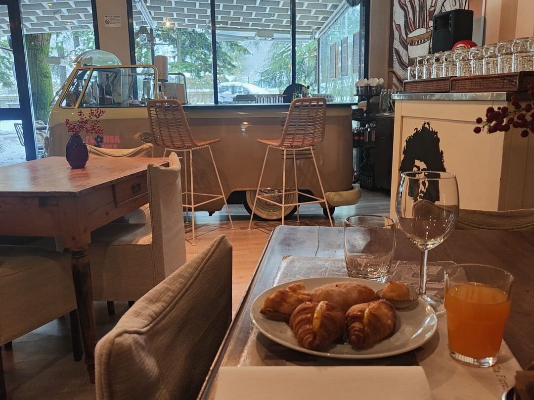 托斯科罗马尼奥洛酒店主图