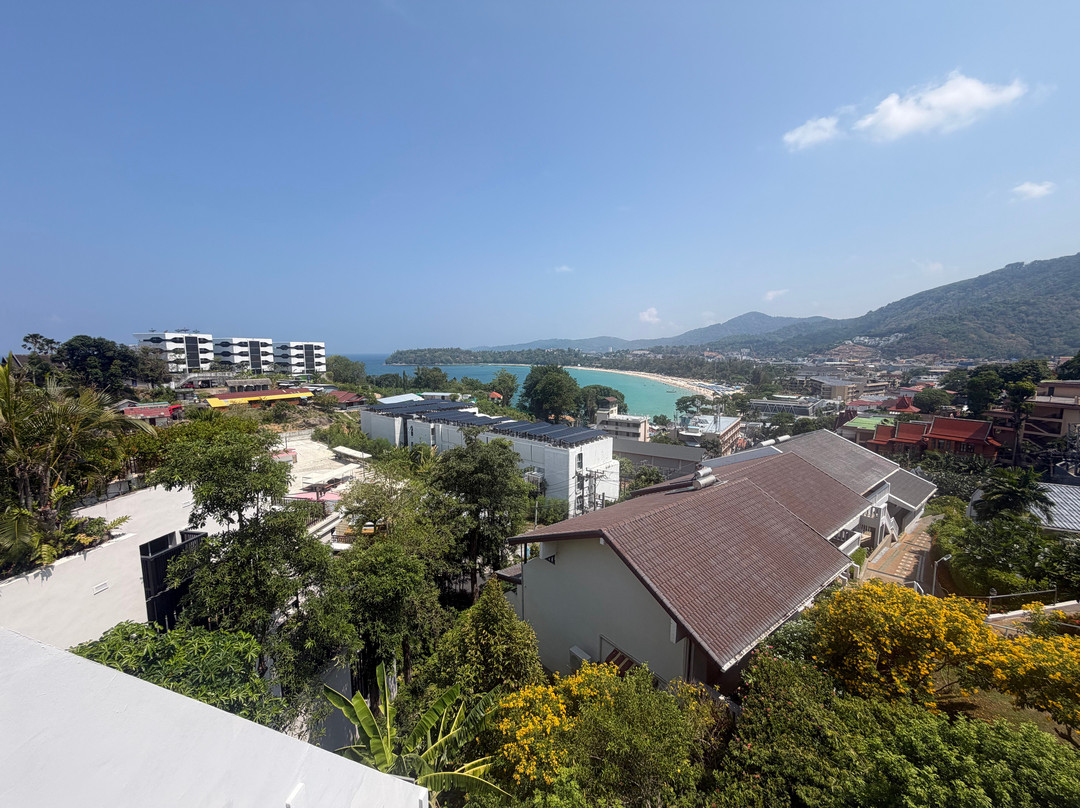 普吉岛兰草度假酒店主图