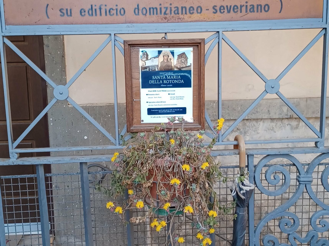 Tempio Santa Maria Della Rotonda-Albano Laziale必去景点