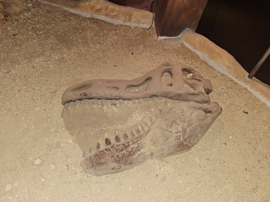 Dinosauria Park-Gournes必去景点