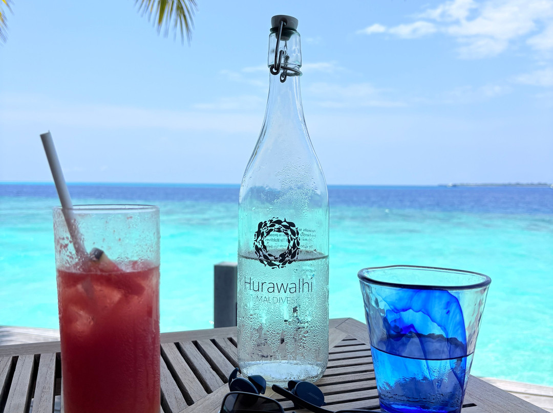 芙拉瓦丽岛度假酒店主图