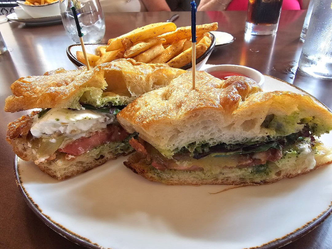 Shirley's Bar & Restaurant