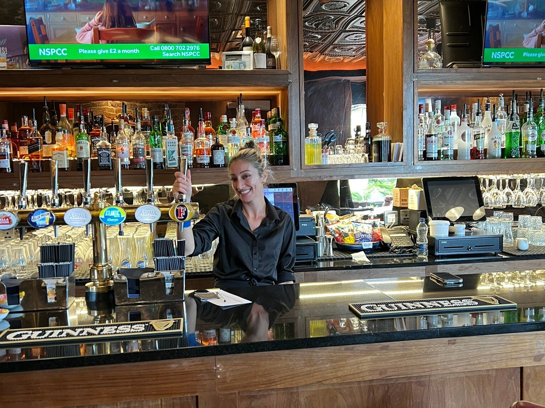 海德雷酒店主图