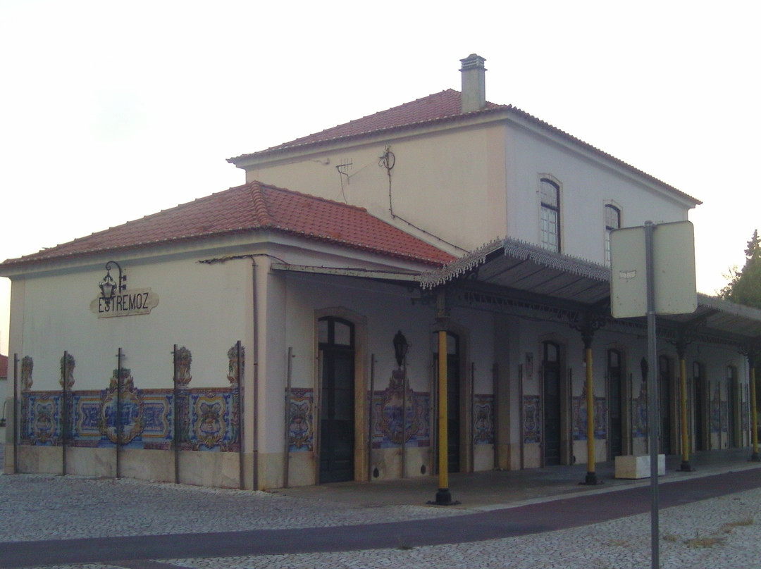 Antiga Estacao de Comboios Estremoz-Estremoz必去景点