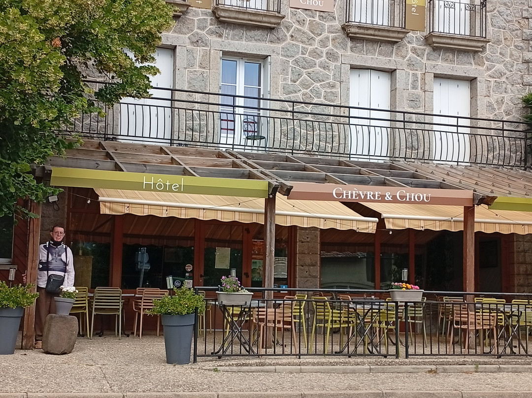 Hotel Restaurant " Chèvre Et Chou"