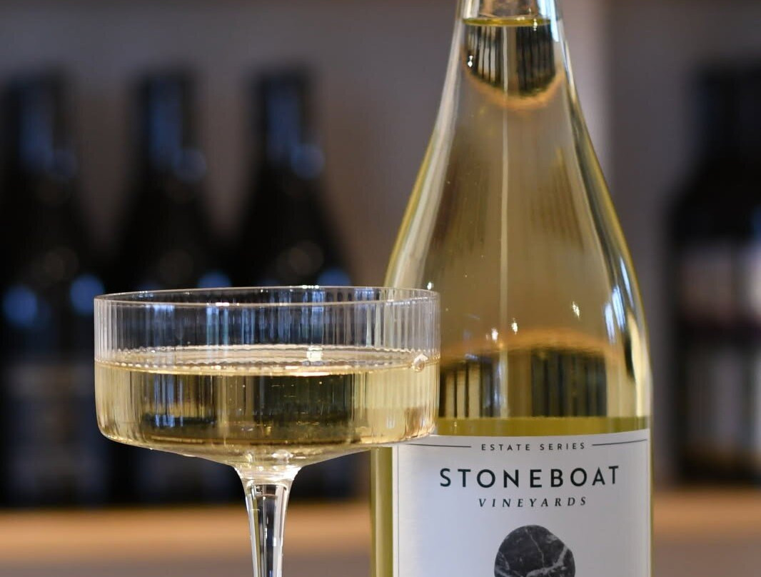 Stoneboat Pinot House-Oliver必去景点