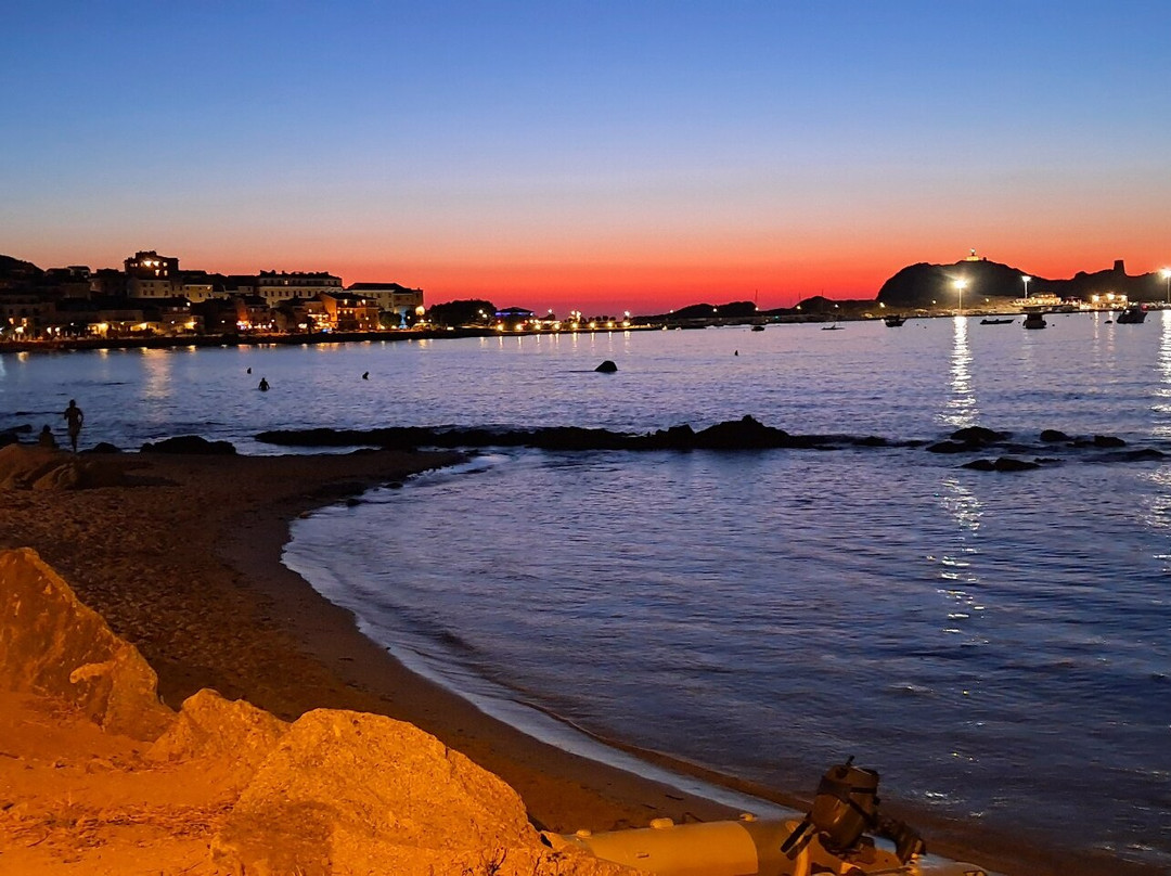Plage de l'Ile Rousse-Ile Rousse必去景点