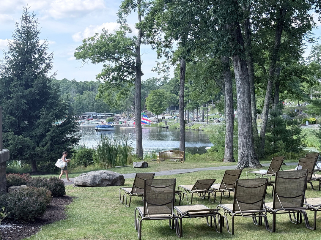 Woodloch Resort主图