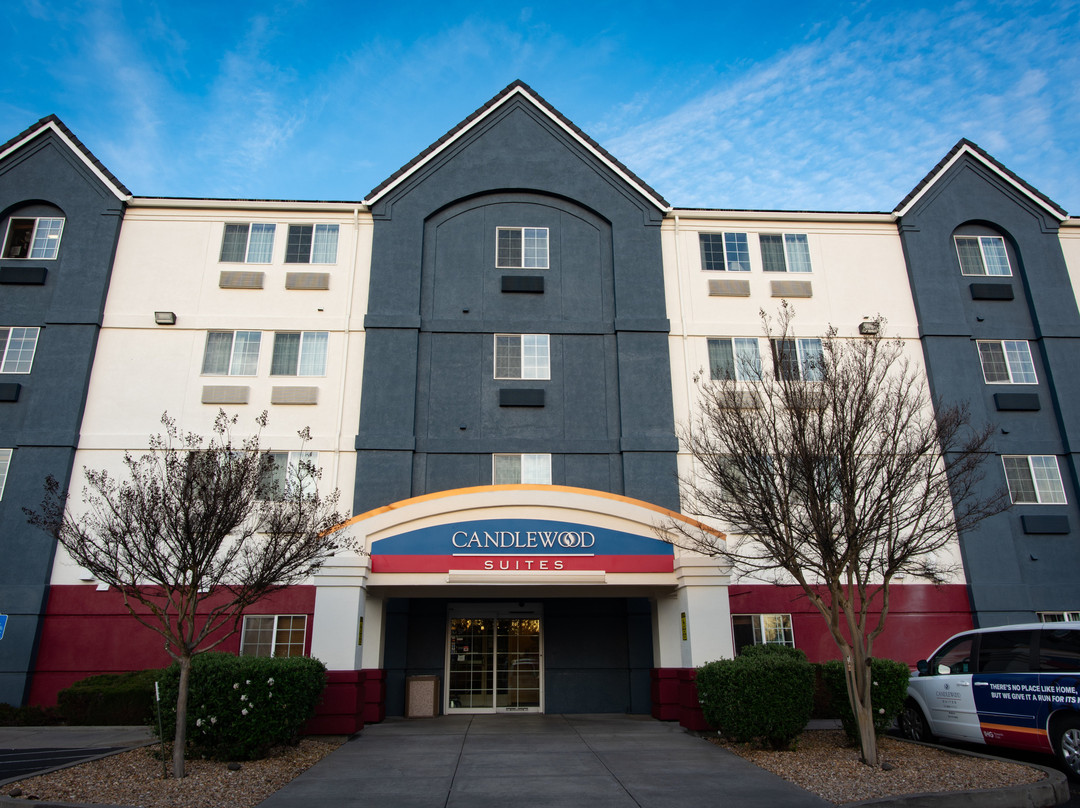Candlewood Suites 梅德福